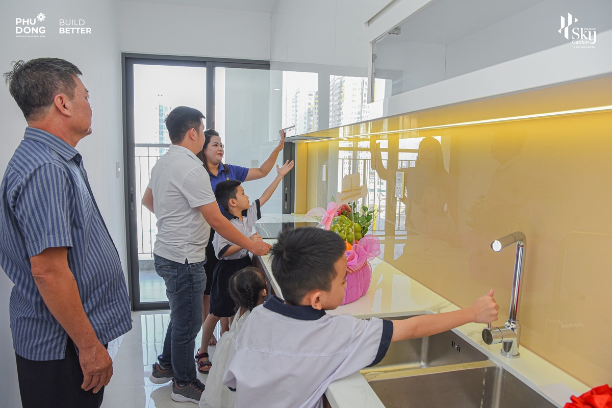 Hình ảnh bàn giao dự án Phú Đông Sky Garden