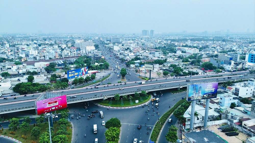 Quốc lộ 13 là trục giao thông huyết mạch của Setia Edenia